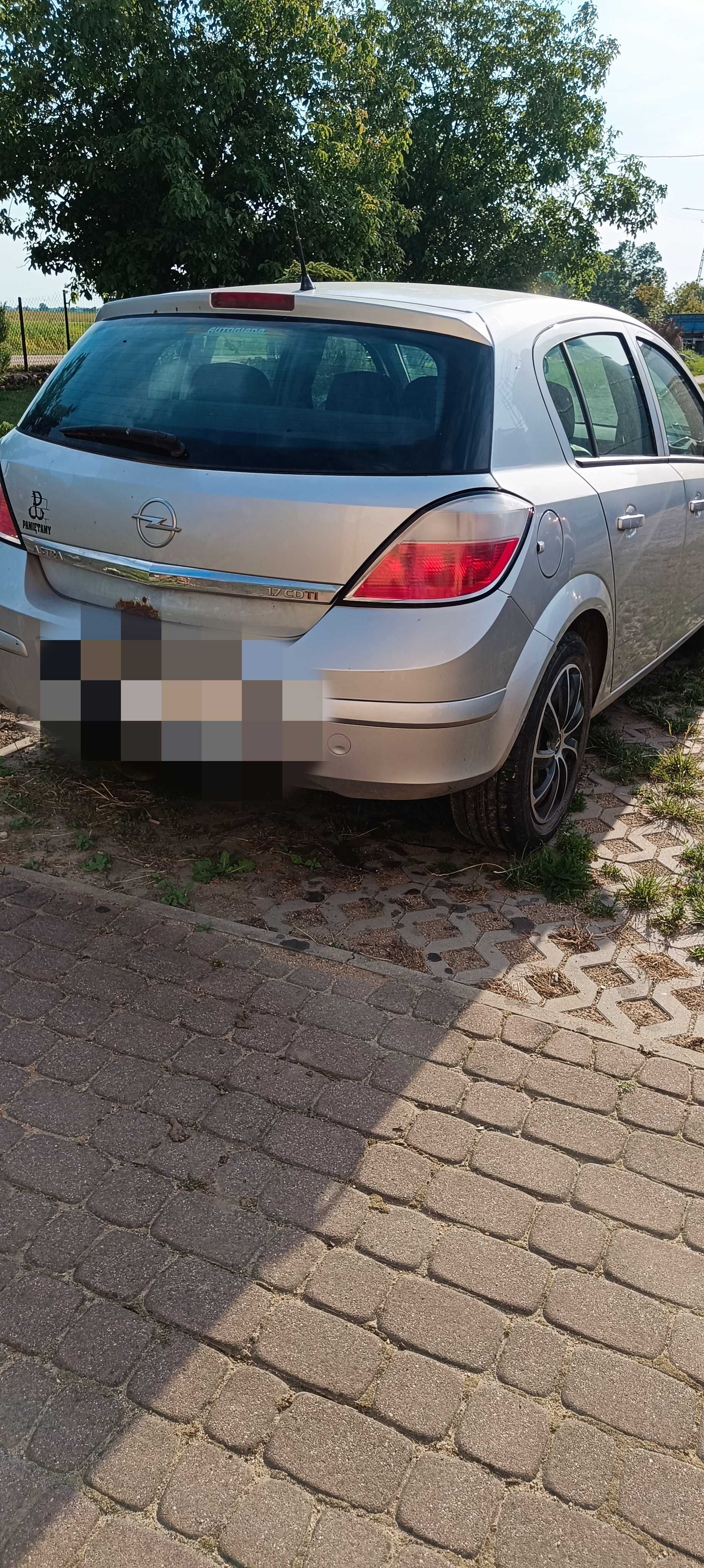 Opel Astra III na części