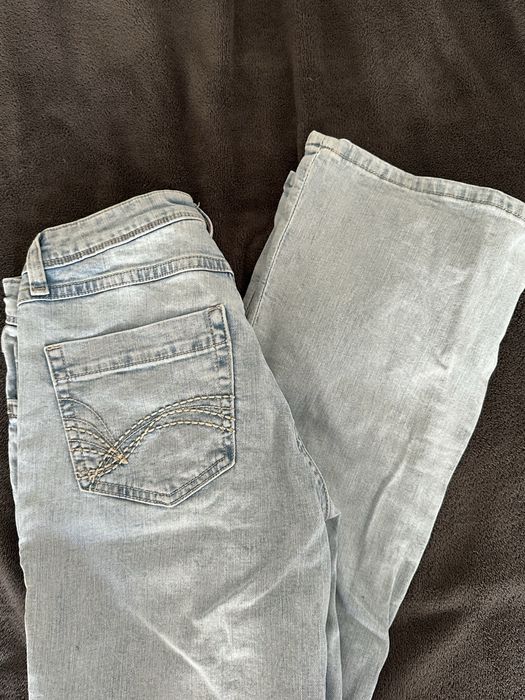 Модні джинси кльош клёш буткат нові