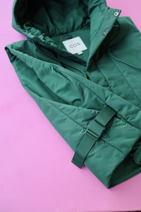 COS Zielona kamizelka