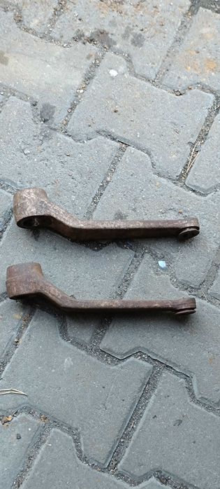 Ramię układu kierowniczego