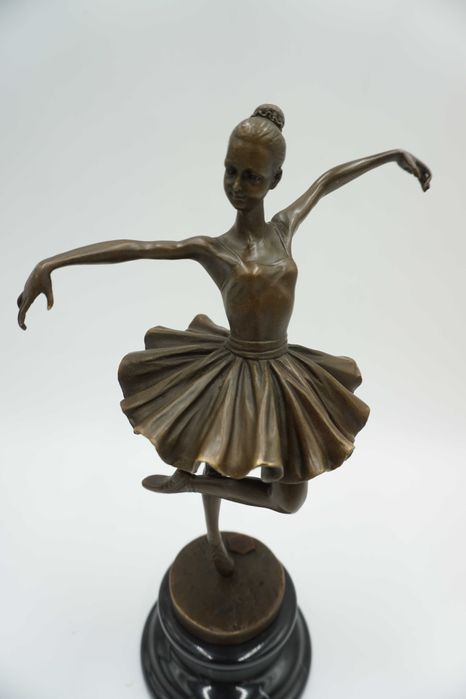 FIGURA Z BRĄZU Balerina tancerka baletnica