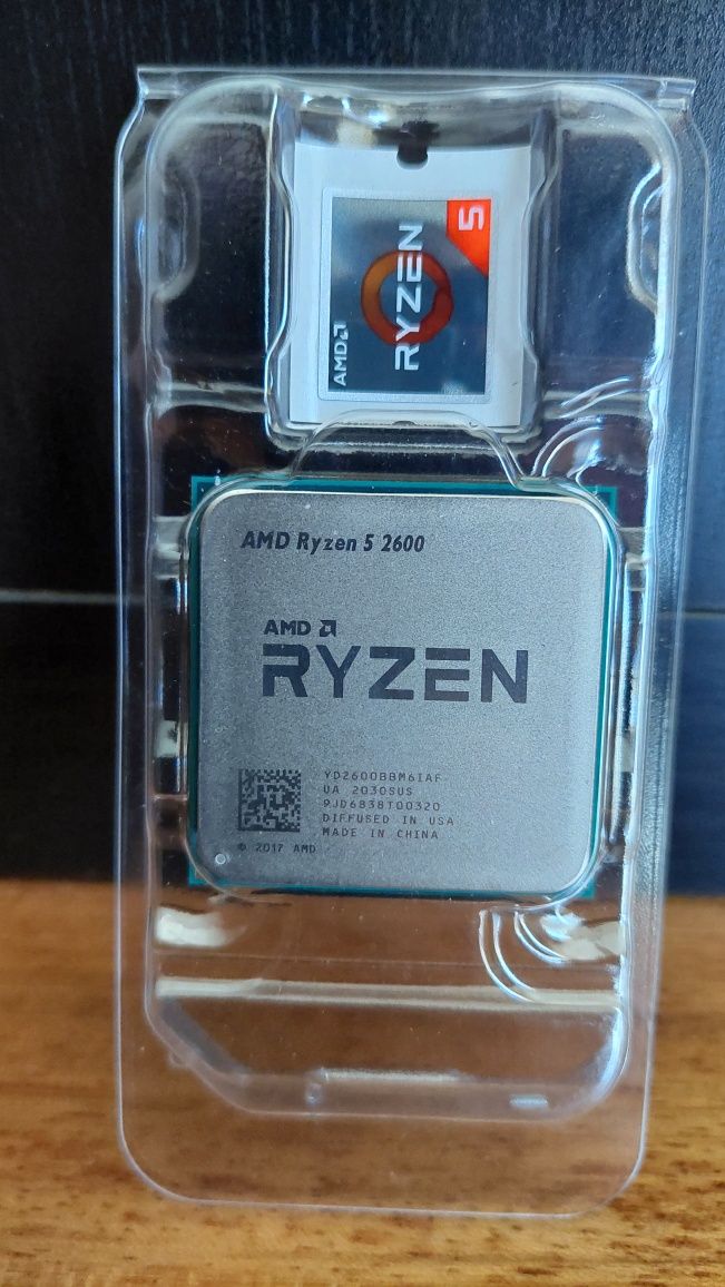 AMD Ryzen 5 2600 + cooler na caixa