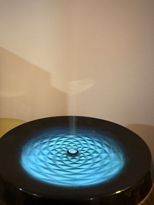 Purificador de cheirinhos agua com oleos ilumina liga á corrente