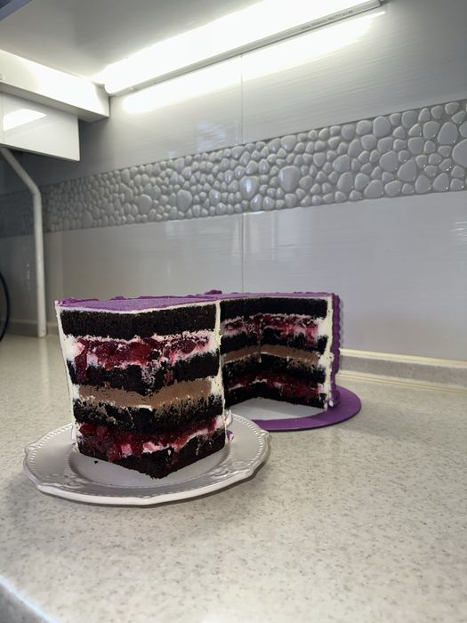 Торт Снікерс Хмельницький