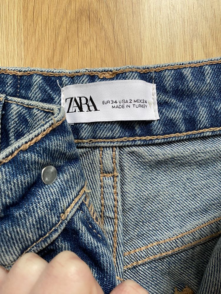 Джинси ZARA