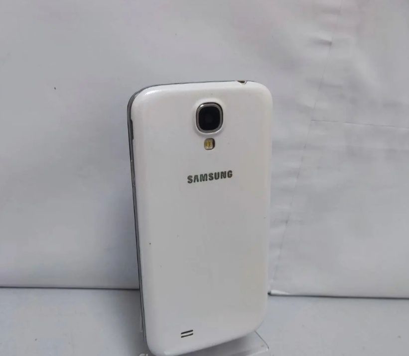 Смартфон Samsung S4