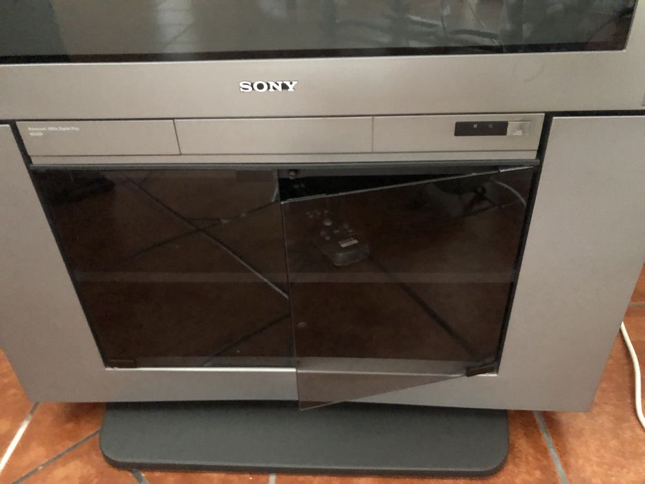 Televisor com movel
