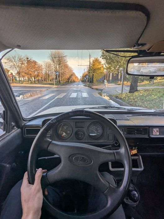 Ваз 2105 1998р. 5 ступка 1.5 пятьорка жига