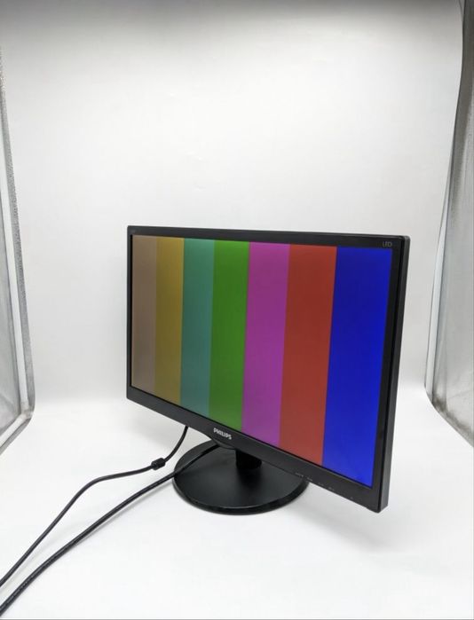 Монитор PHILIPS 223V5LSB/01