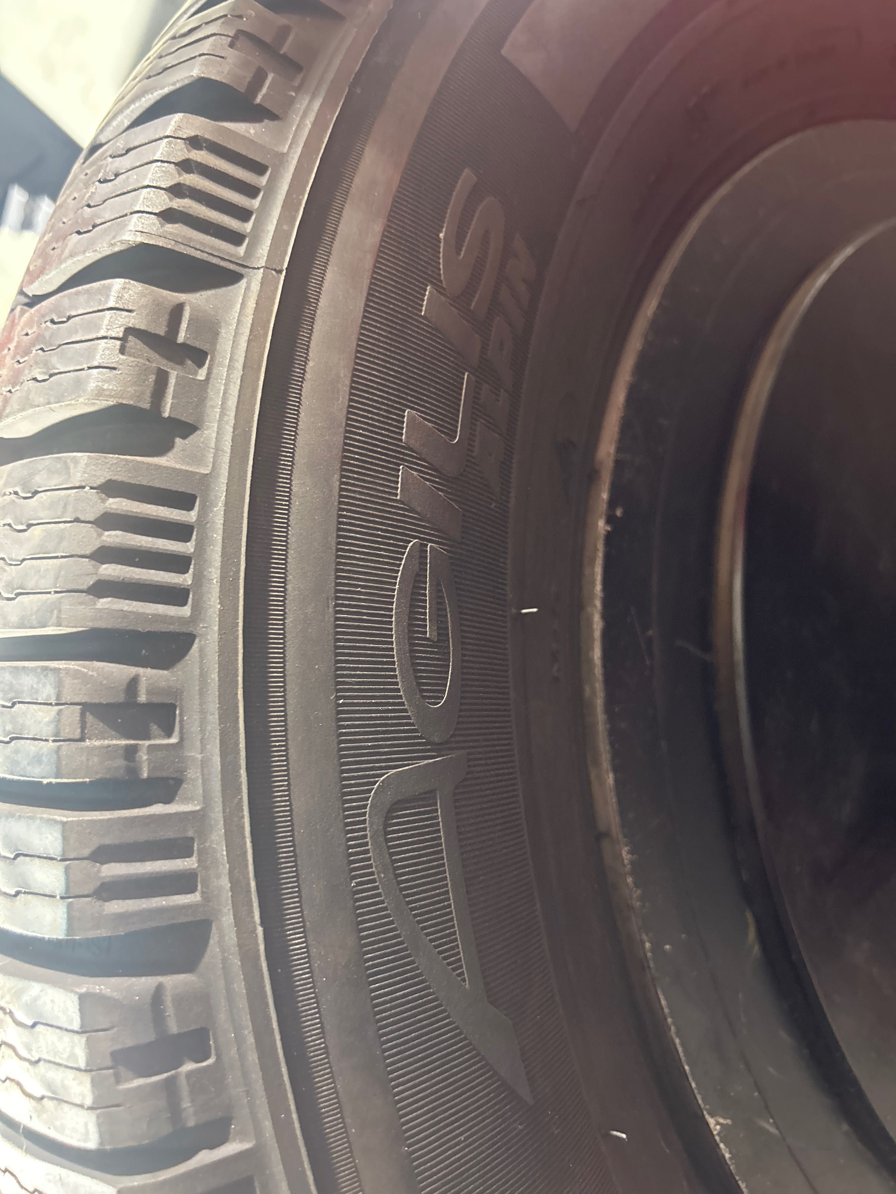 Michelin Agilis Alpin 235/65/16c 115/113R