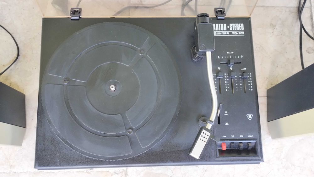 Gramofon UNITRA Artur WG-903