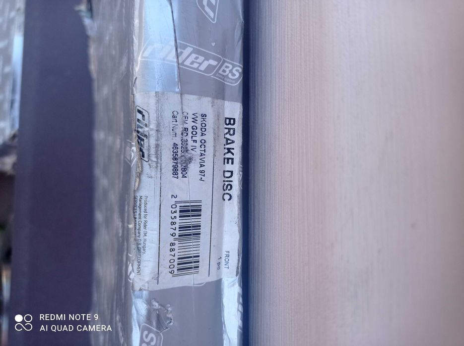 Диск тормозной SKODA OCTAVIA 97-/VW GOLF IV передний  RD.3325.DF2804