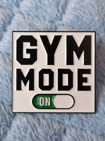 Metalowa przypinka, pin Gym mode: ON; NOWA