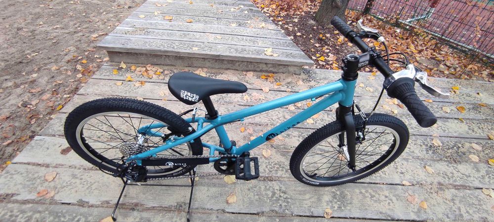KUbikes 20L turkusowy – lekki rower dziecięcy 20 cali, bajkids.pl