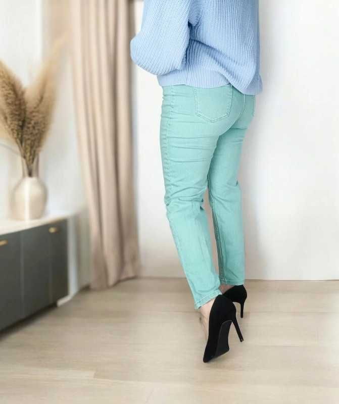 Spodnie jeansowe jasne plus size 44 wysokim stanem zwężane nogawki