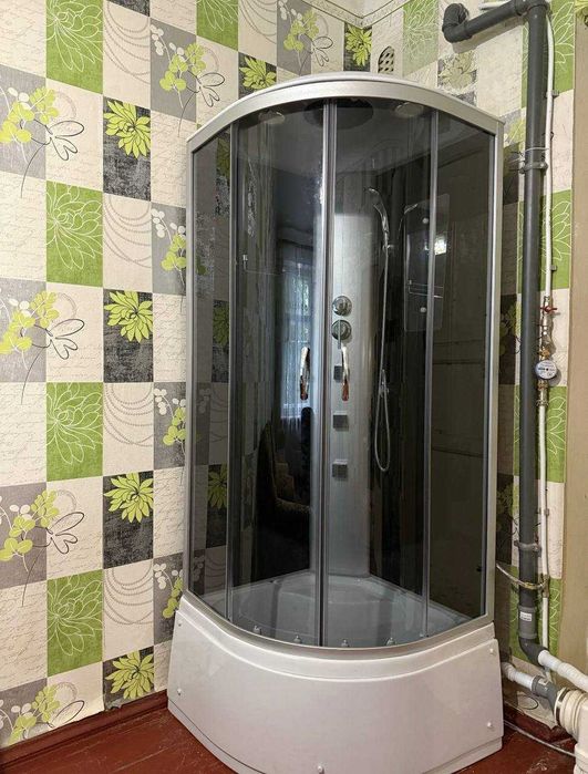 2 кімнати в гуртожитку по вул. Леха Качинського