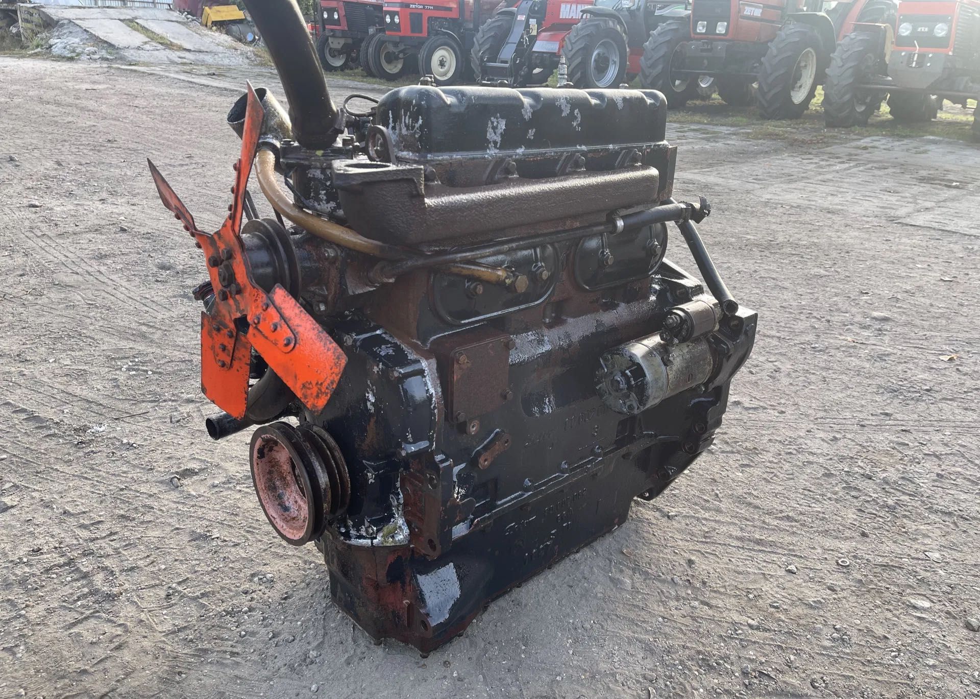 Silnik Ursus Zetor 4 cylindrowy Stary TYP C-385A, 8011