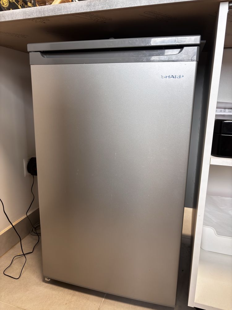 Lodówka Sharp SJ-UE088T0S-EU