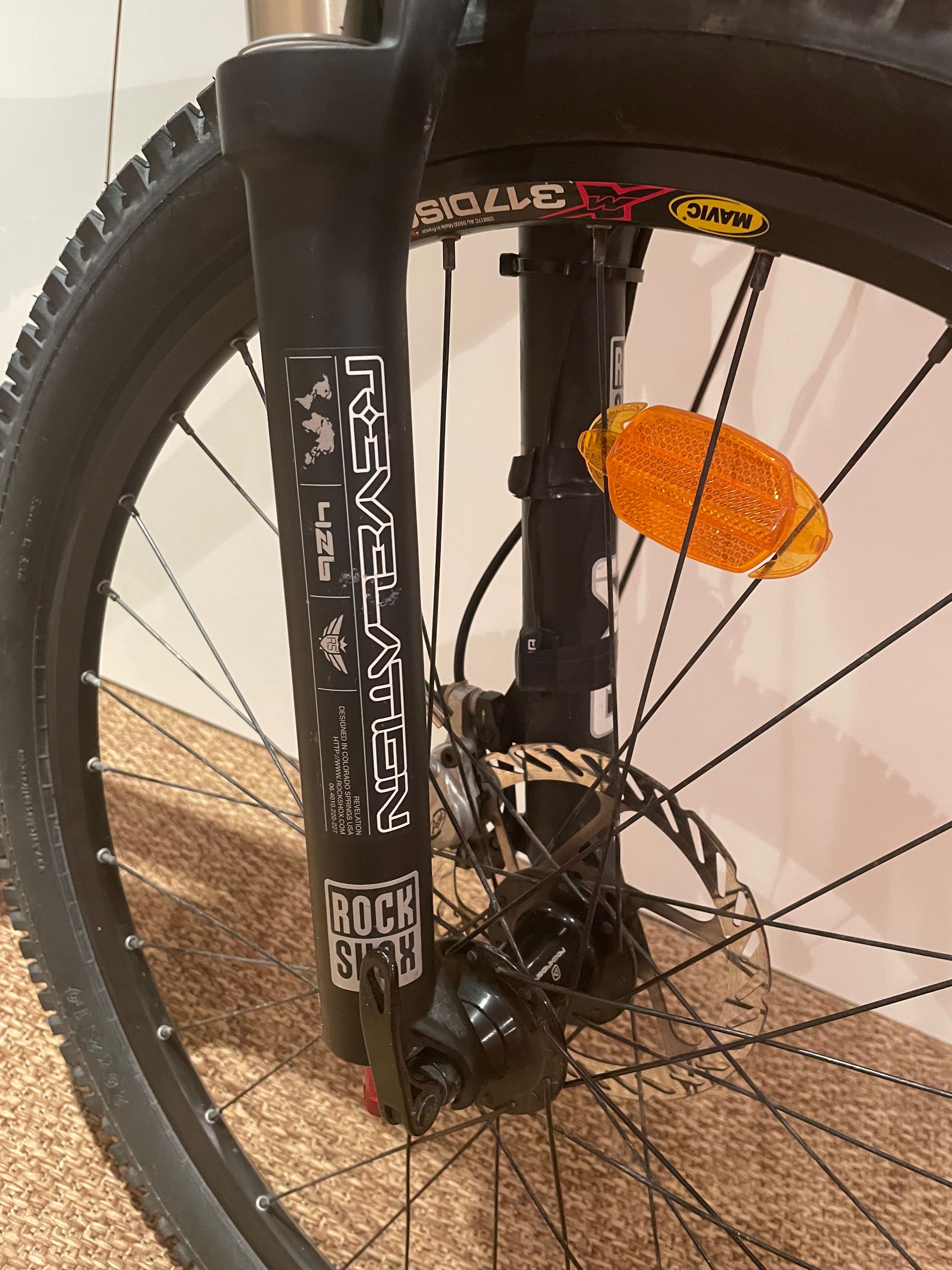 Bicicleta suspensão total Rock Shox e SRAM X9