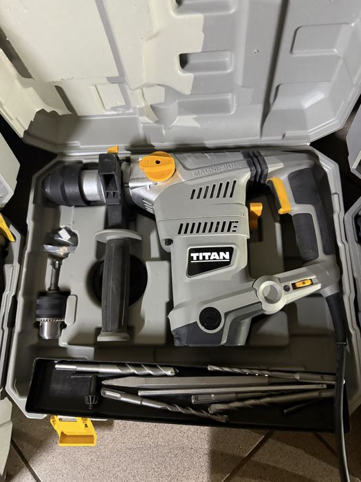 Młot młotowiertarka TITAN SDS+ 1500W wiertła dłuta ZESTAW