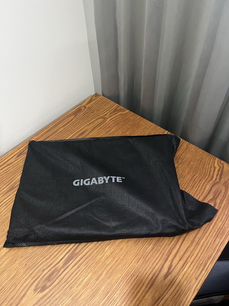 Portatil gaming gigabyte