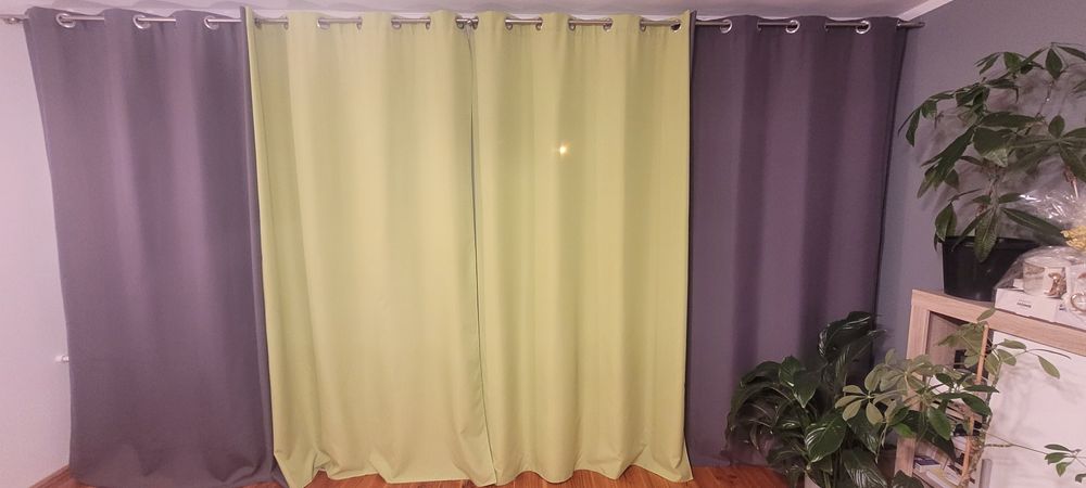 Karnisz 4.40 uzywany