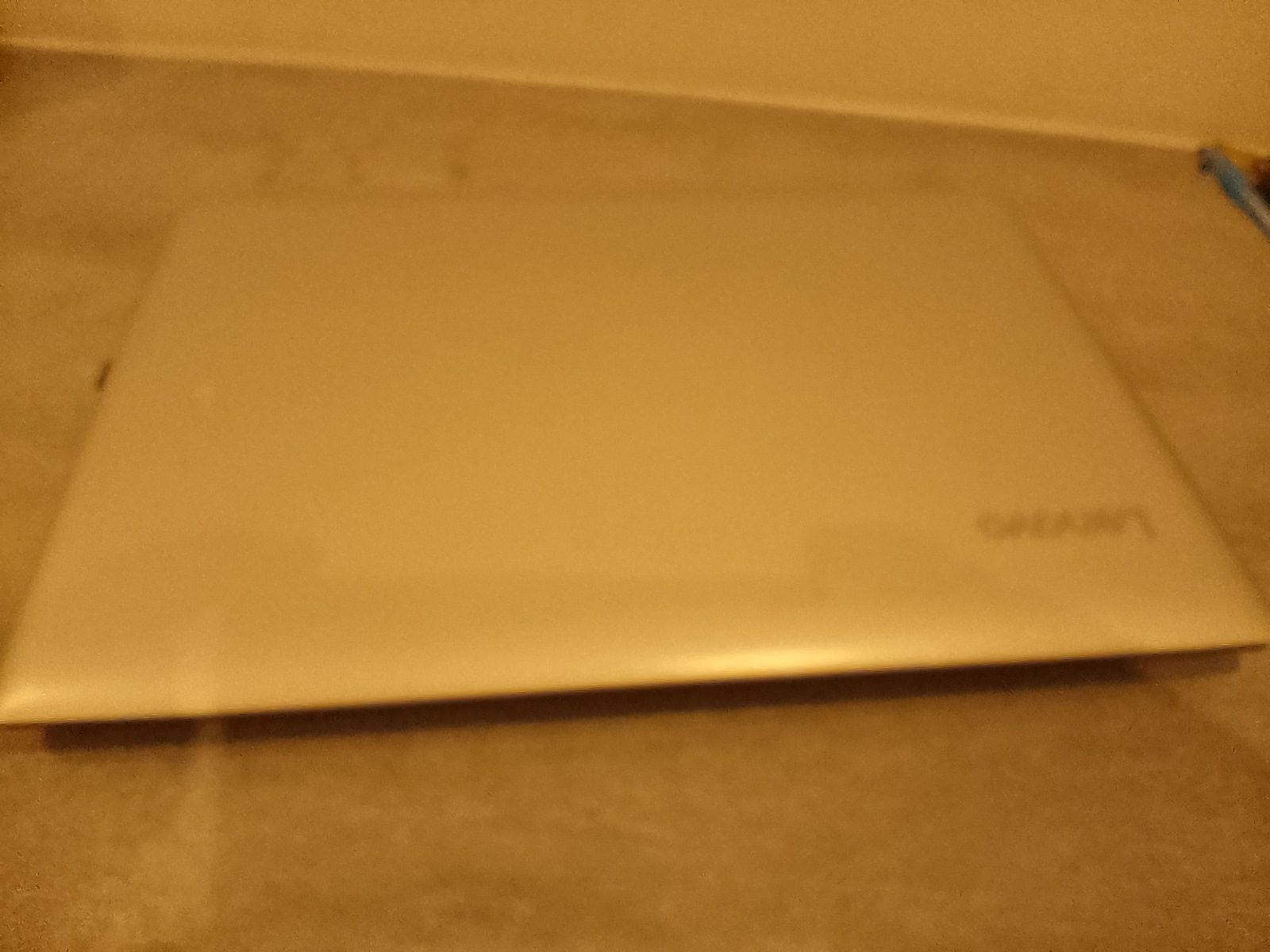 Laptop  i3 8 gen ddr4-4, ssd 240