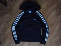 Жіноча зіпка Adidas Y2k / L
Зіп-худі Адідас, в ідеальному стані, без