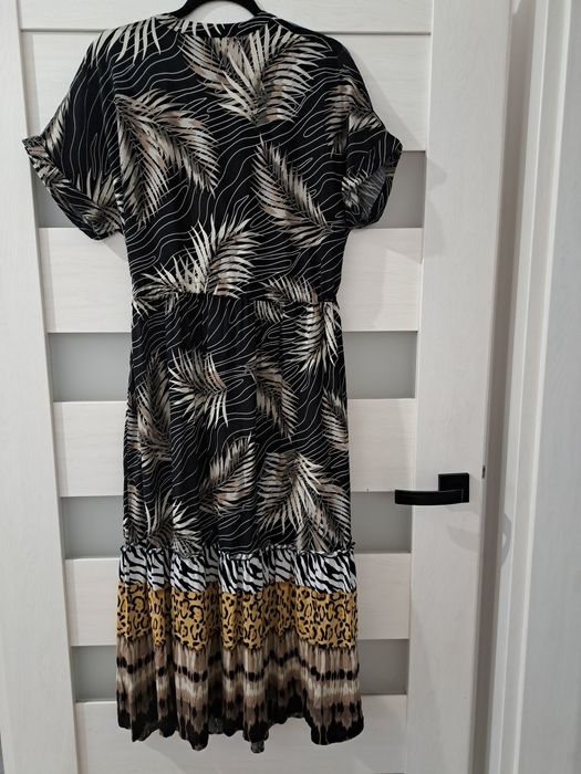 Piękna suknia rozmiar  44.