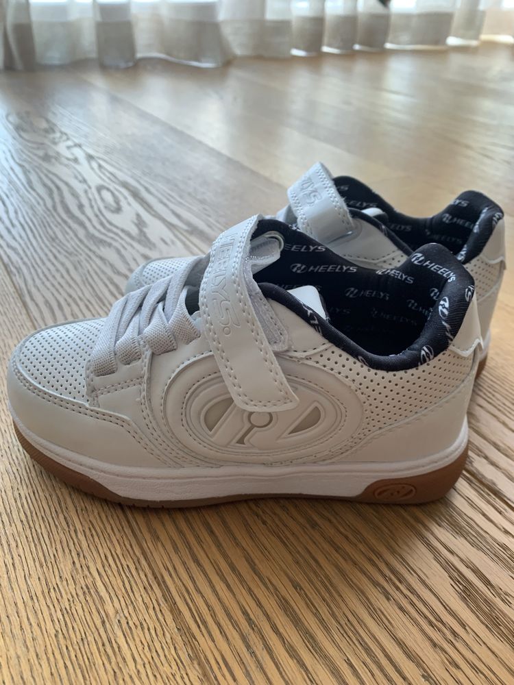 Buty jeżdżące Heelys rozmiar 31 (18 cm)