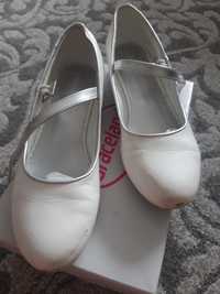 Białe  buty komunijna 35
