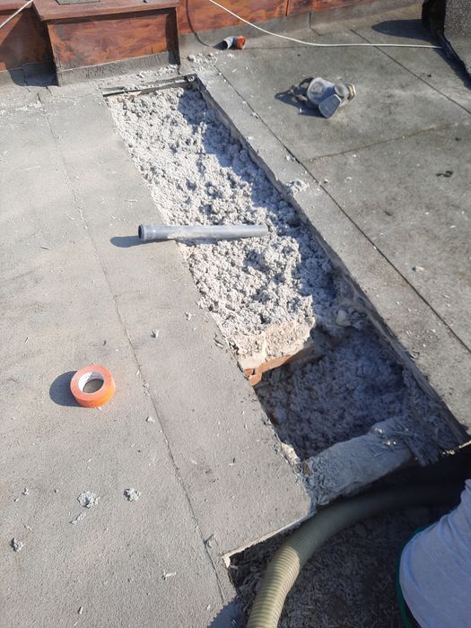 Piana celuloza , wełny-celulozowej, Wdmuchiwanie wełny , styropianu