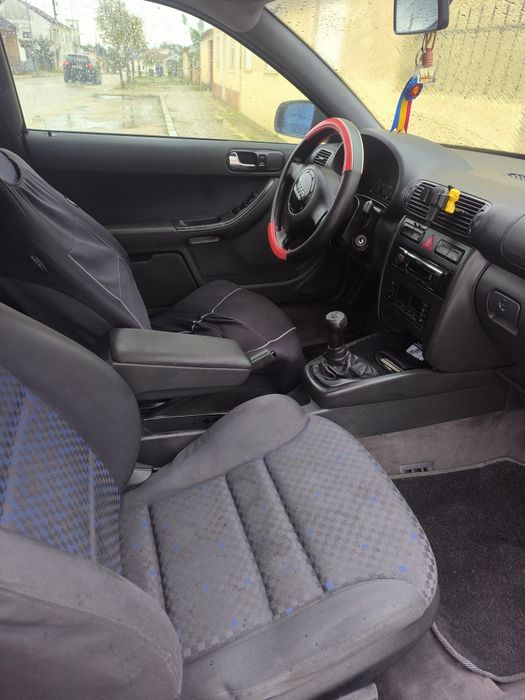 Vendo Audi A3 90cv
Carro conta com 340mil  km
Carro não precisa de nad