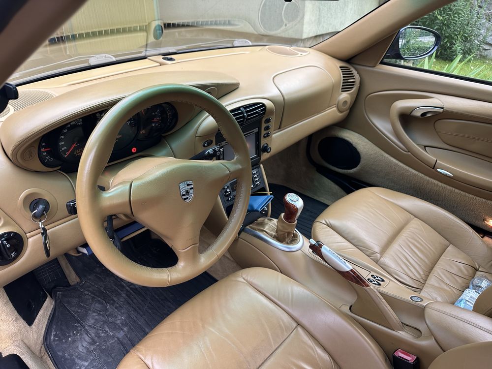 Porsche 911 996 Carrera 4 Cabrio