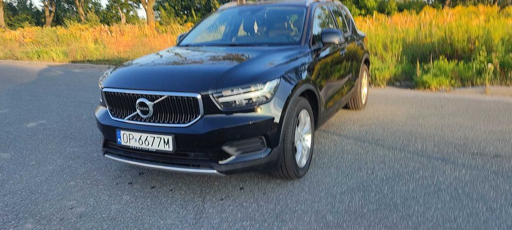 Volvo XC 40 T3 Momentum Pro Automat zadbany