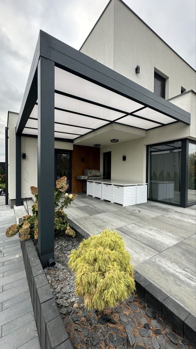 Zadaszenie tarasu aluminiowe – pergola, szkło, poliwęglan, raty