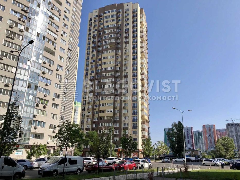 Продаж 2-к квартири 70м.кв. РЕМОНТ М.Лівобережна, Аболмасова, 4