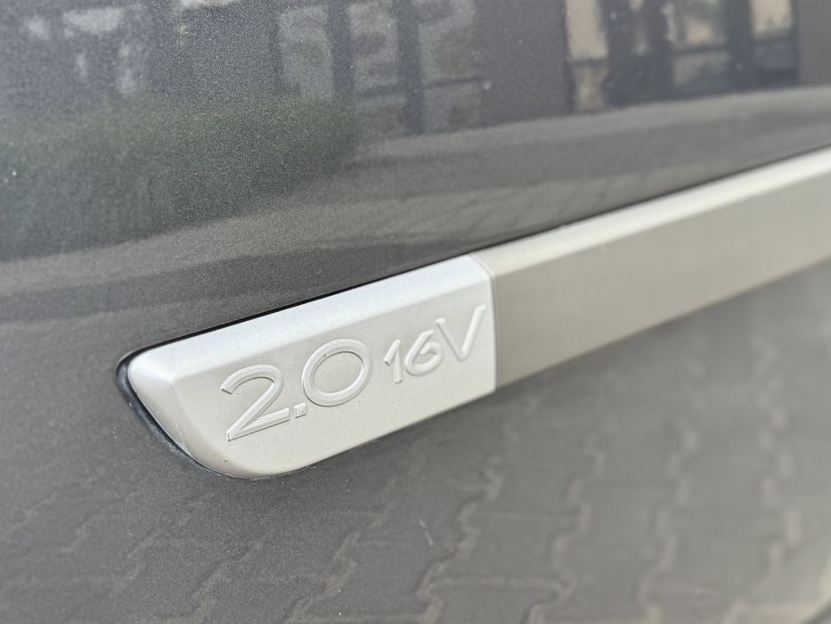 Продам renault scenic 2.0 avtomat