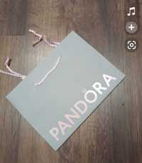 Średnia torebka prezentowa i małe pudełko Pandora