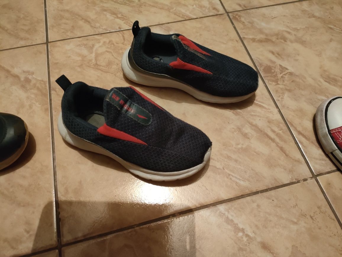 Buty sportowe rozm.30
