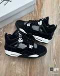 Buty JordanAirJordan4Retro White Thunder sportowe rozmiar.42