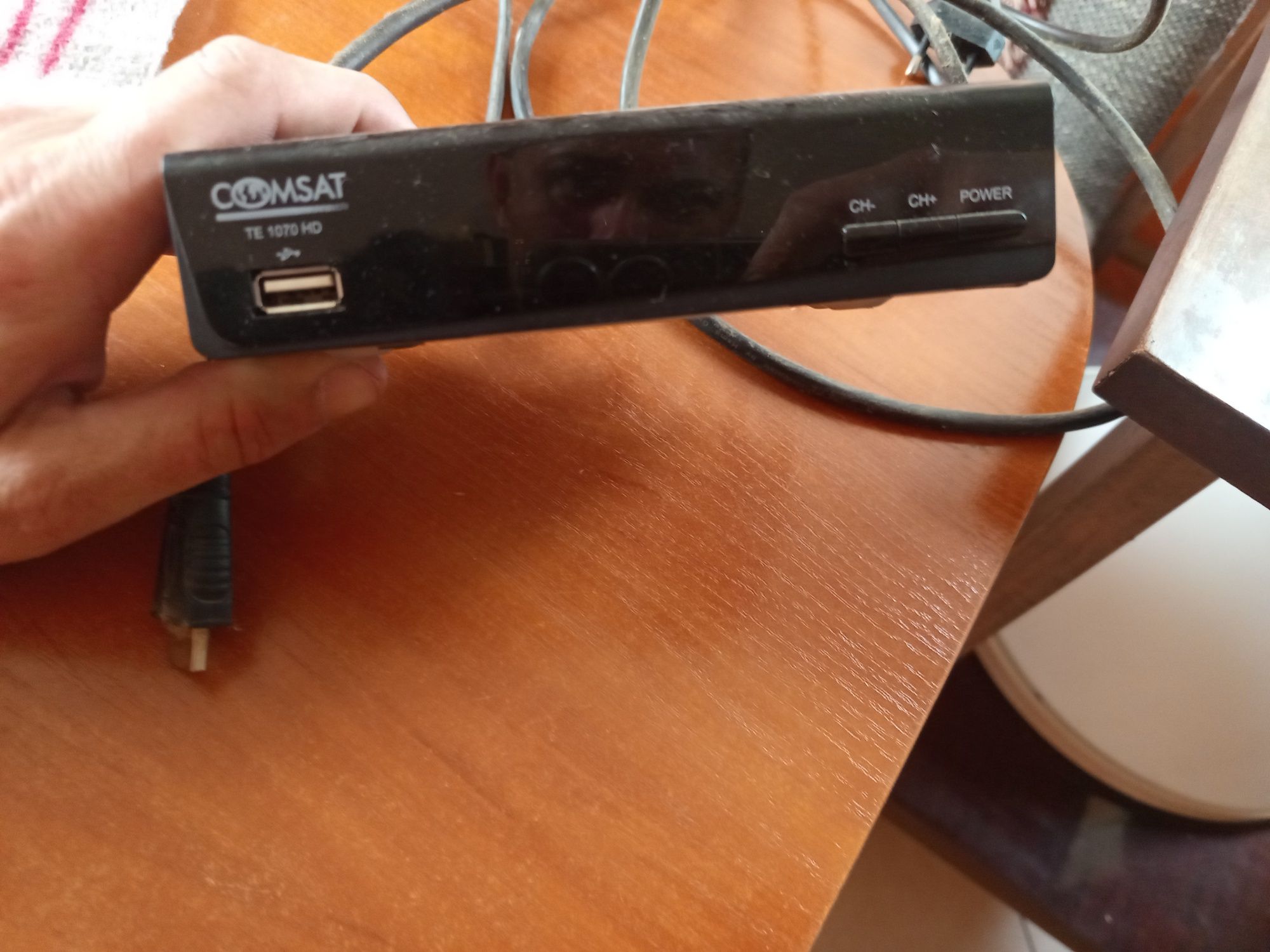 Telewizor 32 całe LCD/ LG w zestawie dekoder DVB-T +pilot