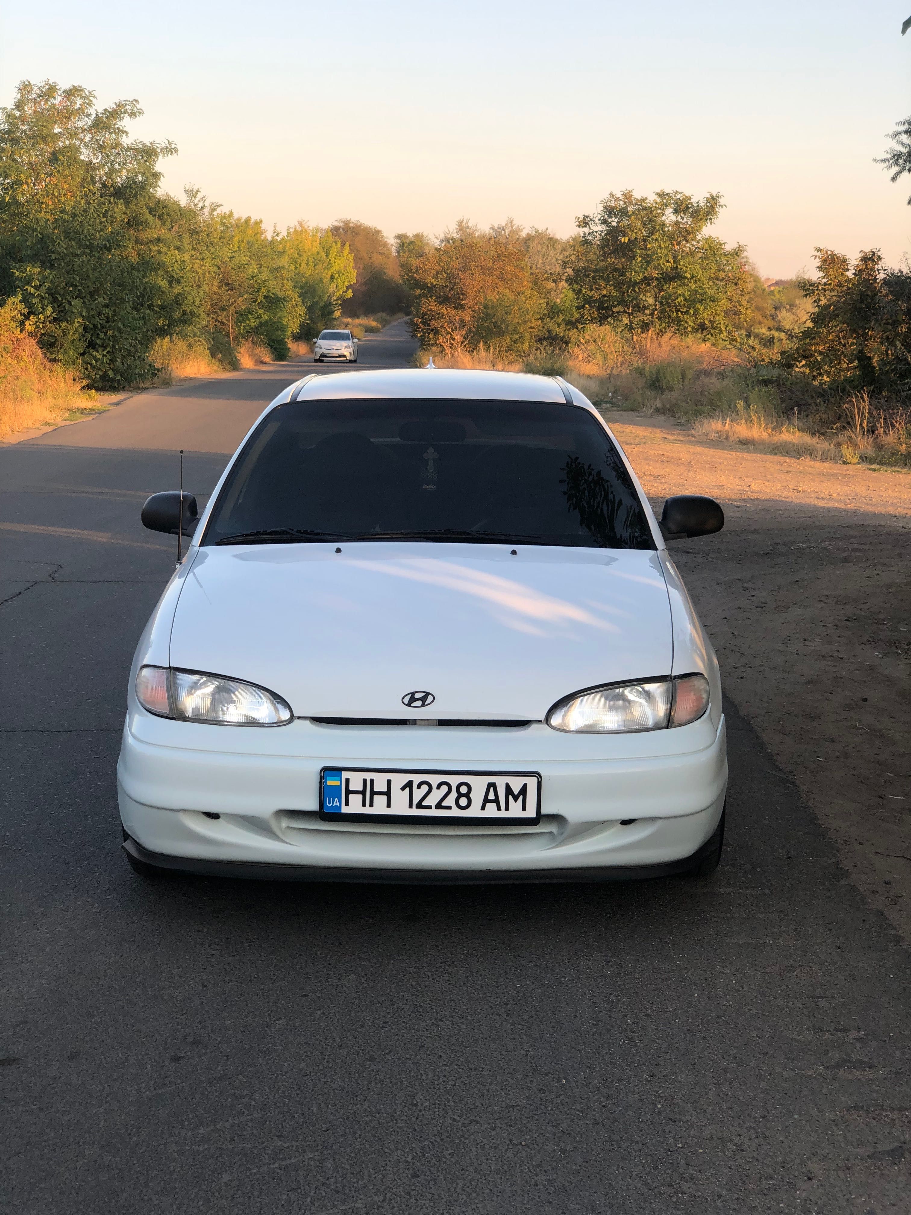 Hyundai accent 1