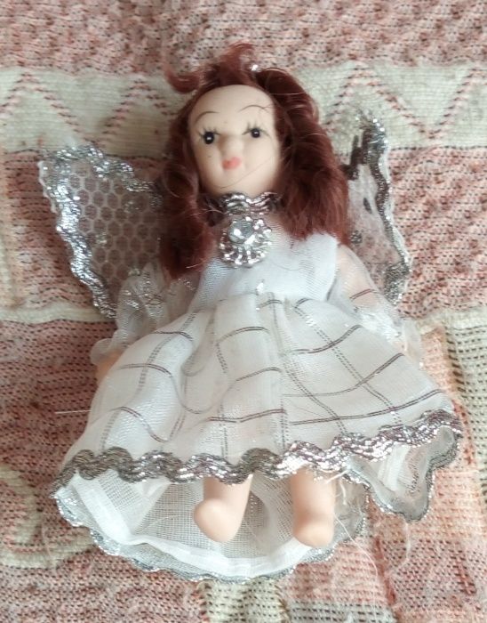 Lalka laleczka porcelanowa "aniołek ze skrzydełkami" nowa 8 cm