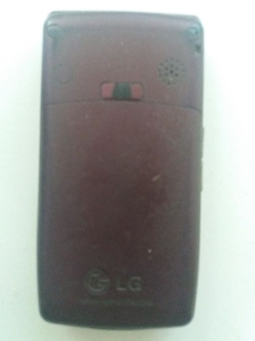 телефон...LG KF300