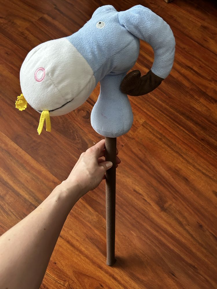 IKEA Lojlig hobby horse tur na kiju koń