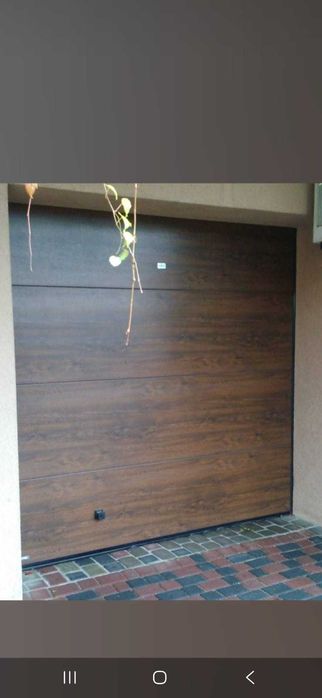 Brama garażowa na pilota z napędem 250/250