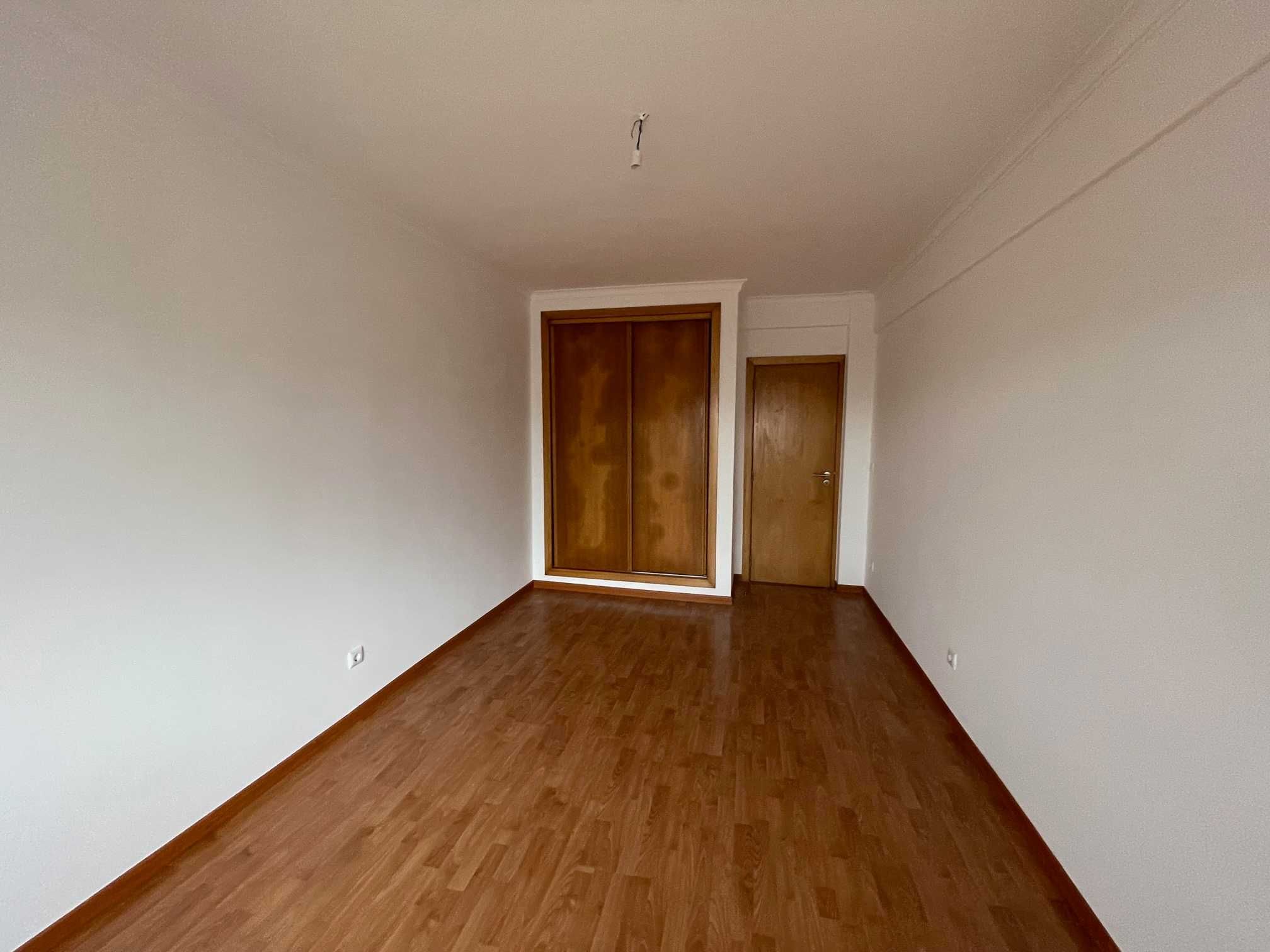 APARTAMENTO T2 TORRES VEDRAS