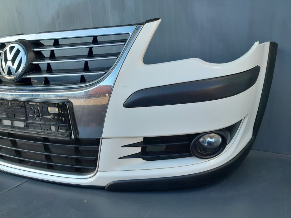 Бампер передній VW Touran Cross 2007-2010р Бампер Передний Тоуран Крос