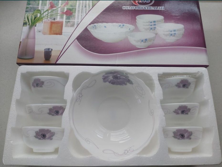 Набір салатників, склокерамічних тарілок, подарунок